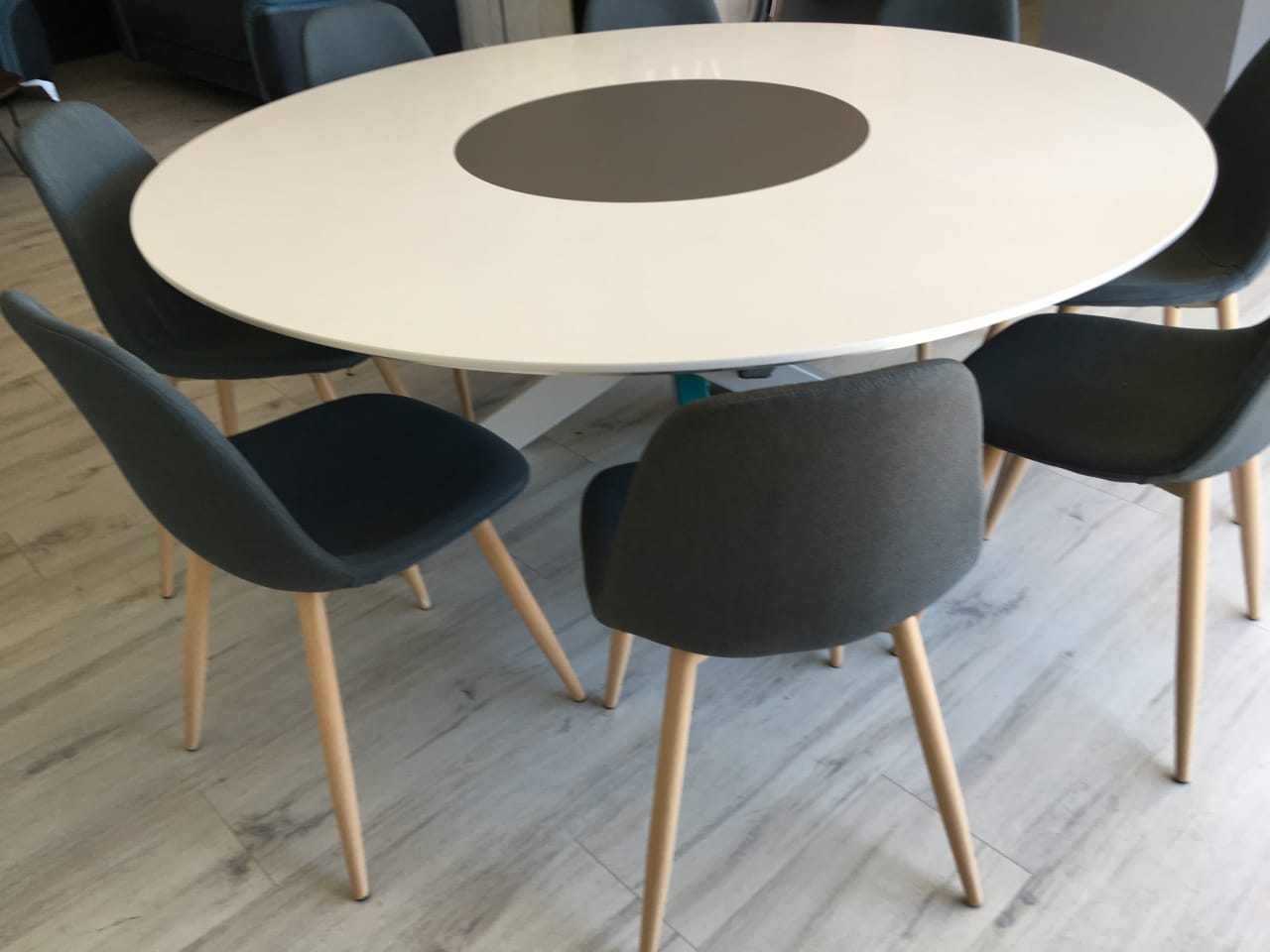 Table ronde sur mesure - Lavaleur